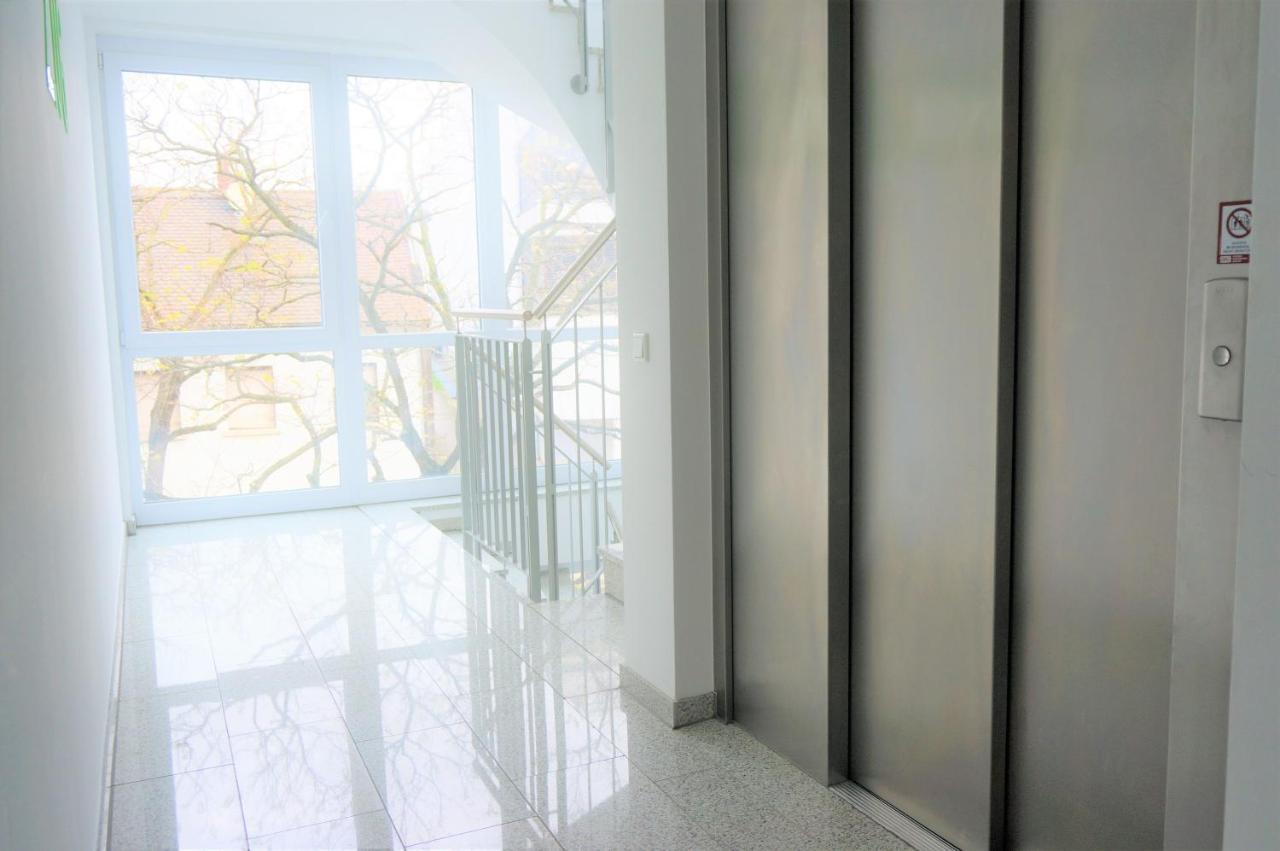 Mein Apartment, Stars Mit Balkon Und Klima Fuer Bis Zu 4 Personen フランケンタール エクステリア 写真