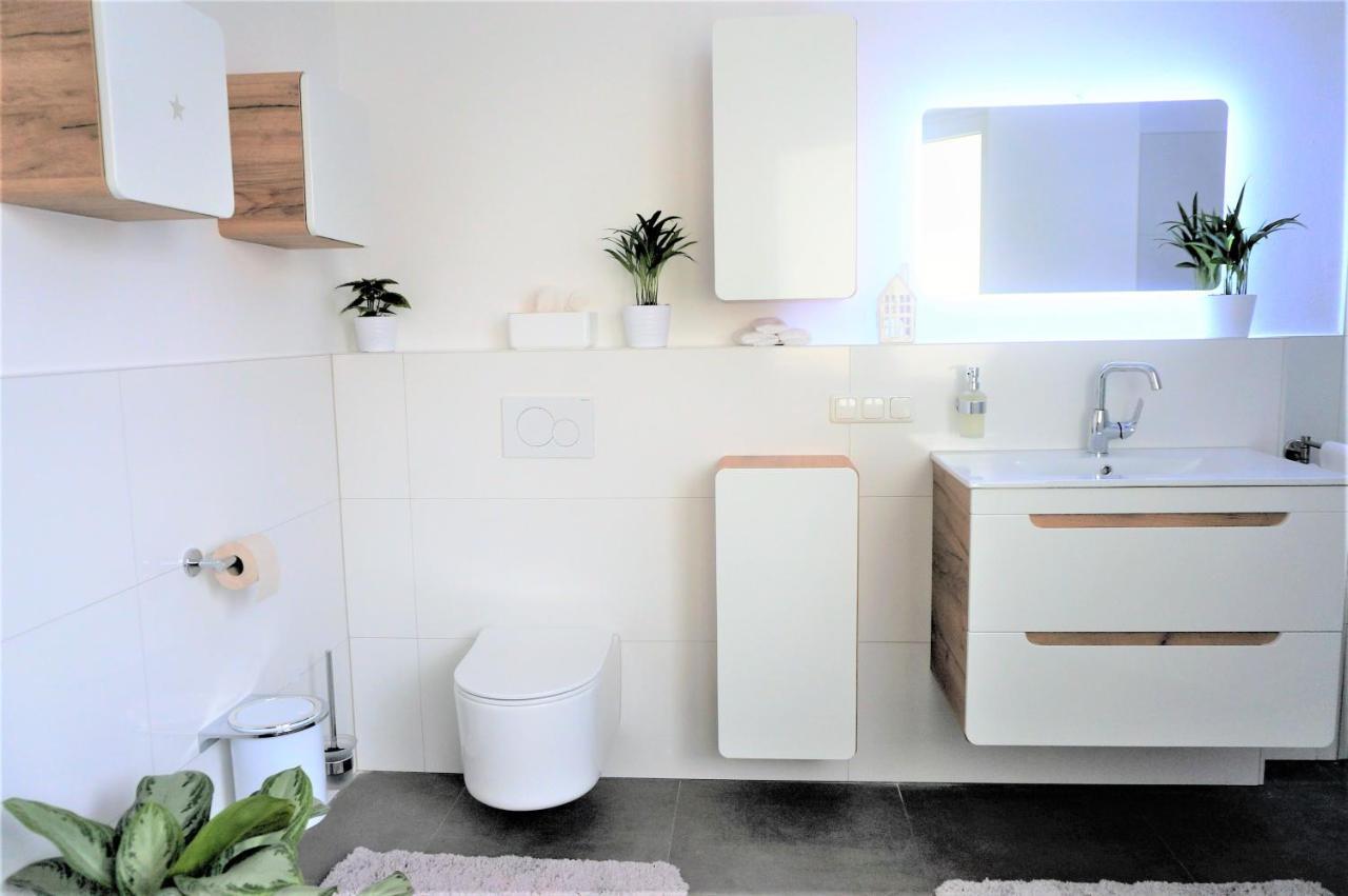Mein Apartment, Stars Mit Balkon Und Klima Fuer Bis Zu 4 Personen フランケンタール エクステリア 写真