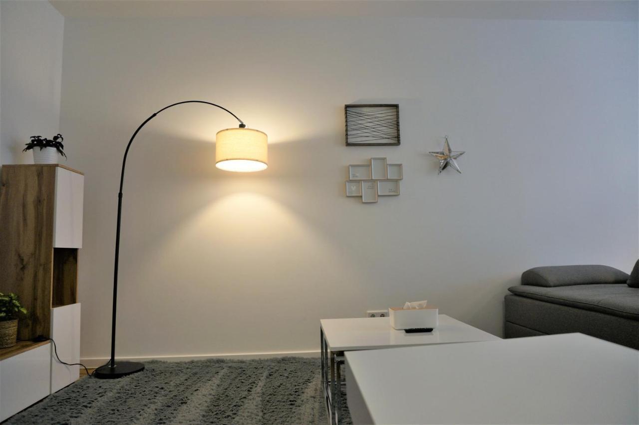 Mein Apartment, Stars Mit Balkon Und Klima Fuer Bis Zu 4 Personen フランケンタール エクステリア 写真